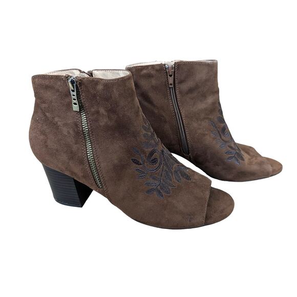 Andrew Geller Spinda Peep Toe Ankle Booties Embroidered Brown Faux Suede 11 M - Picture 1 of 11